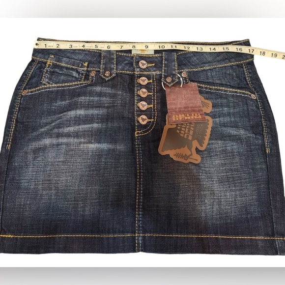 Antik Denim Dark Wash Mini-skirt, button fly, sz 31 - Picture 4 of 12